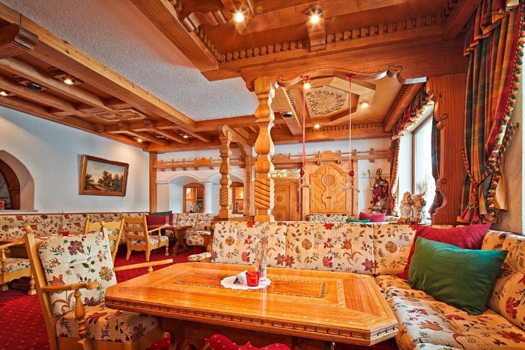 Hotel & Chalet Bellevue Lech am Arlberg Exterior photo